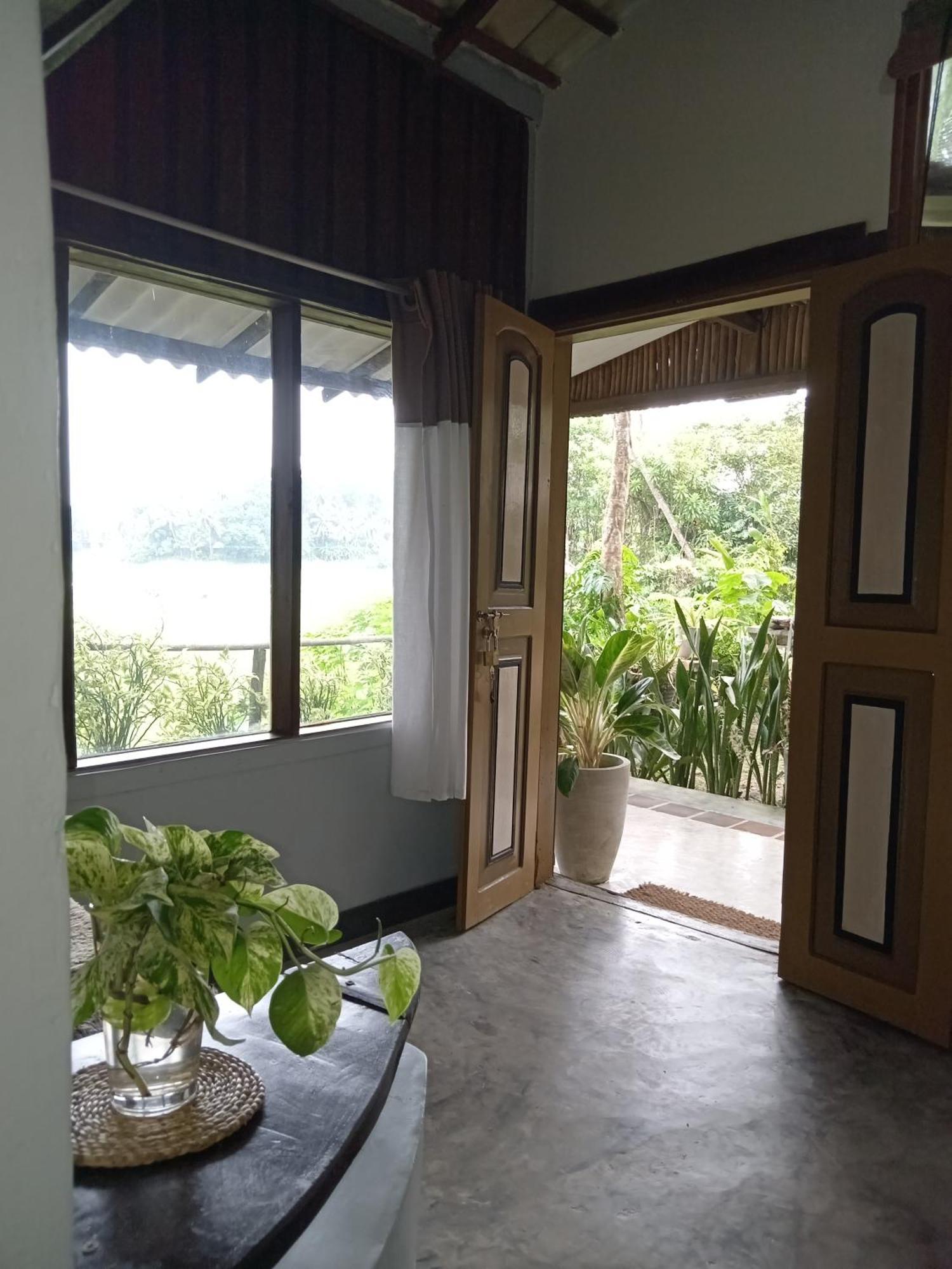 Hathawariya View * Talpe